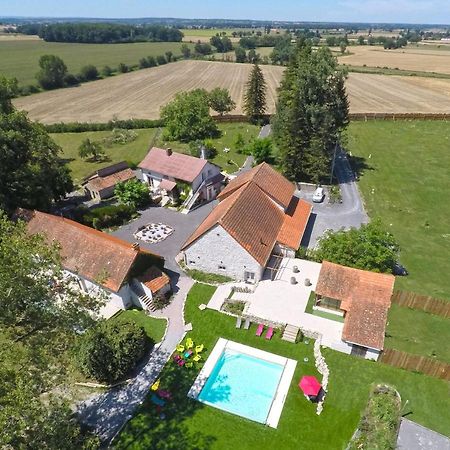 L'Anagramme, Chambres, Table D'Hotes Et Gite Pour Adultes, Naturistes Ou Non ! Cindre Εξωτερικό φωτογραφία
