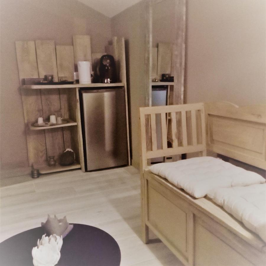 L'Anagramme, Chambres, Table D'Hotes Et Gite Pour Adultes, Naturistes Ou Non ! Cindre Εξωτερικό φωτογραφία